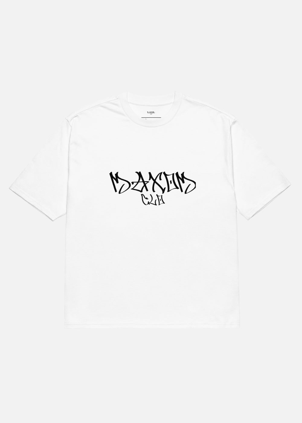Skullflow oversized t-shirt front – clean silhouette and relaxed fit for streetwear fans seeking effortless comfort.