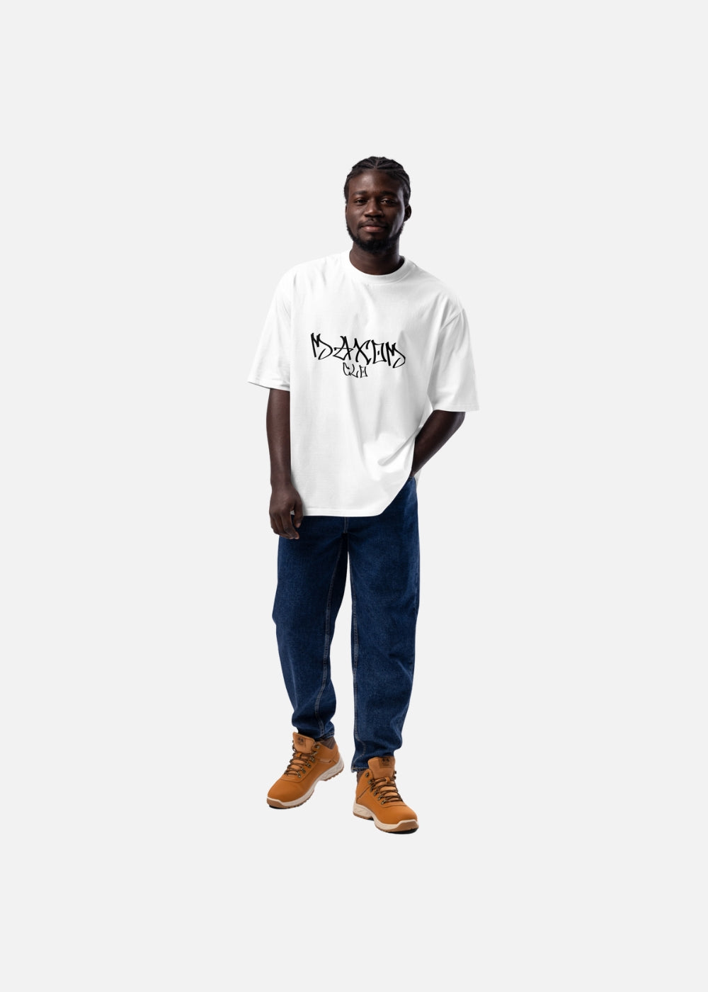 Skullflow oversized t-shirt worn by male model – premium streetwear look combining laid-back comfort and urban edge.