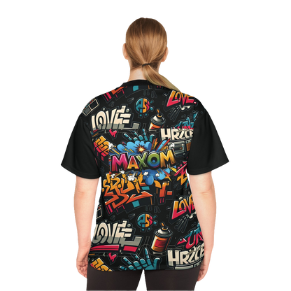 Graffiti Print Unisex Shirt – Trendy Urban Streetwear & Athletic Apparel for Men & Women. Cool graphic design with MAXOM logo and stickers, perfect for sporty and casual looks. Ideal for street style fashion, urban wear, and outdoor activities.