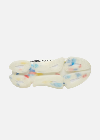 Durable EVA sole of white men’s sneakers – all-weather grip and comfortable walk support
