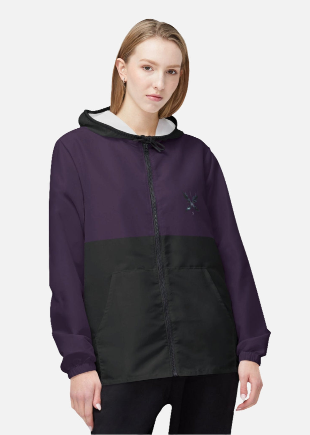 Female model wearing purple-black vintage windbreaker – lightweight retro jacket for outdoor streetwear looks